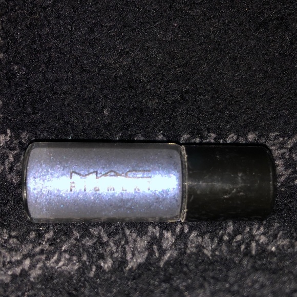 2/$16 MAC Cosmetics Pigment in Naval Blue, Mini Sz - Picture 3 of 16